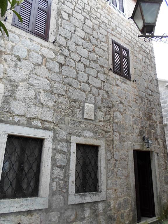 Holiday Home Stone House Perast Dış mekan fotoğraf